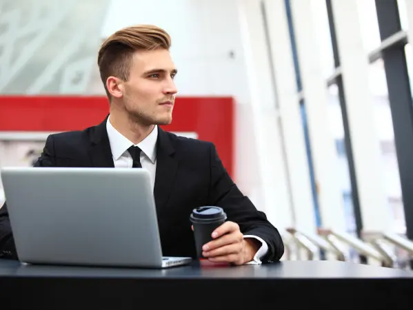 Expert Risk Management